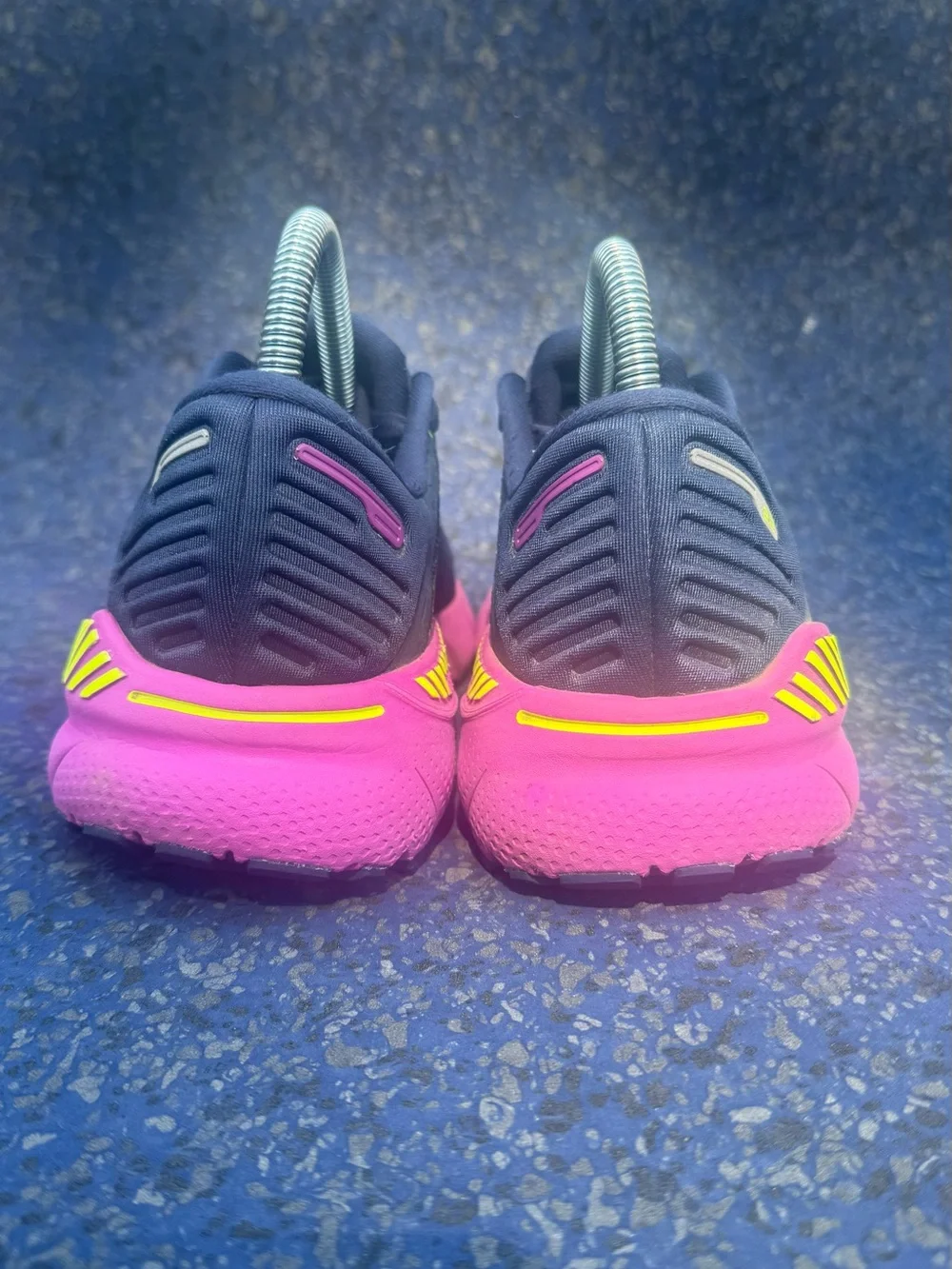 Brooks Adrenaline GTS Women's Running Shoes - Navy with Pink and Neon Yellow - Picture 4 of 7